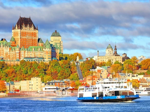 LA CAN destination East Canada Old Quebec City