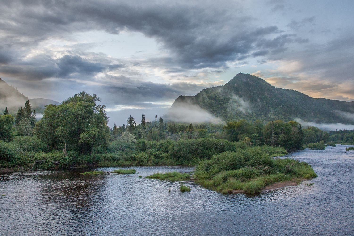 LA East Canada Quebec Jacques Cartier National Park