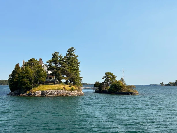 LA destination East Canada 1000 islands cottage
