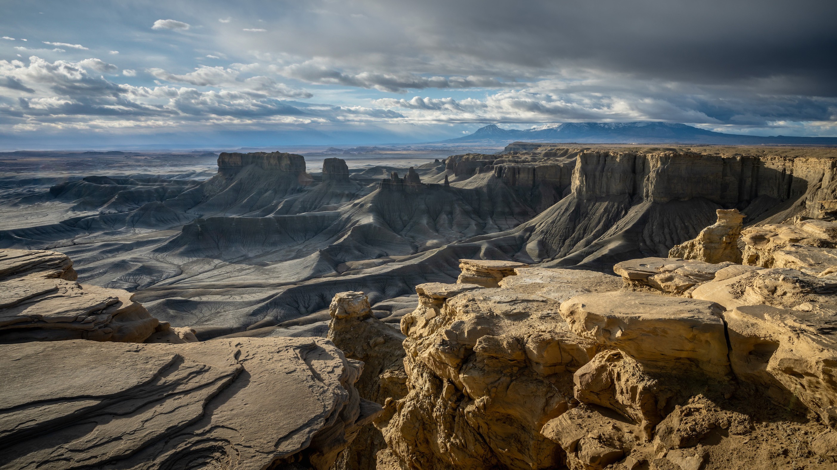 USA Utah Wayne county Moonscape Overlook