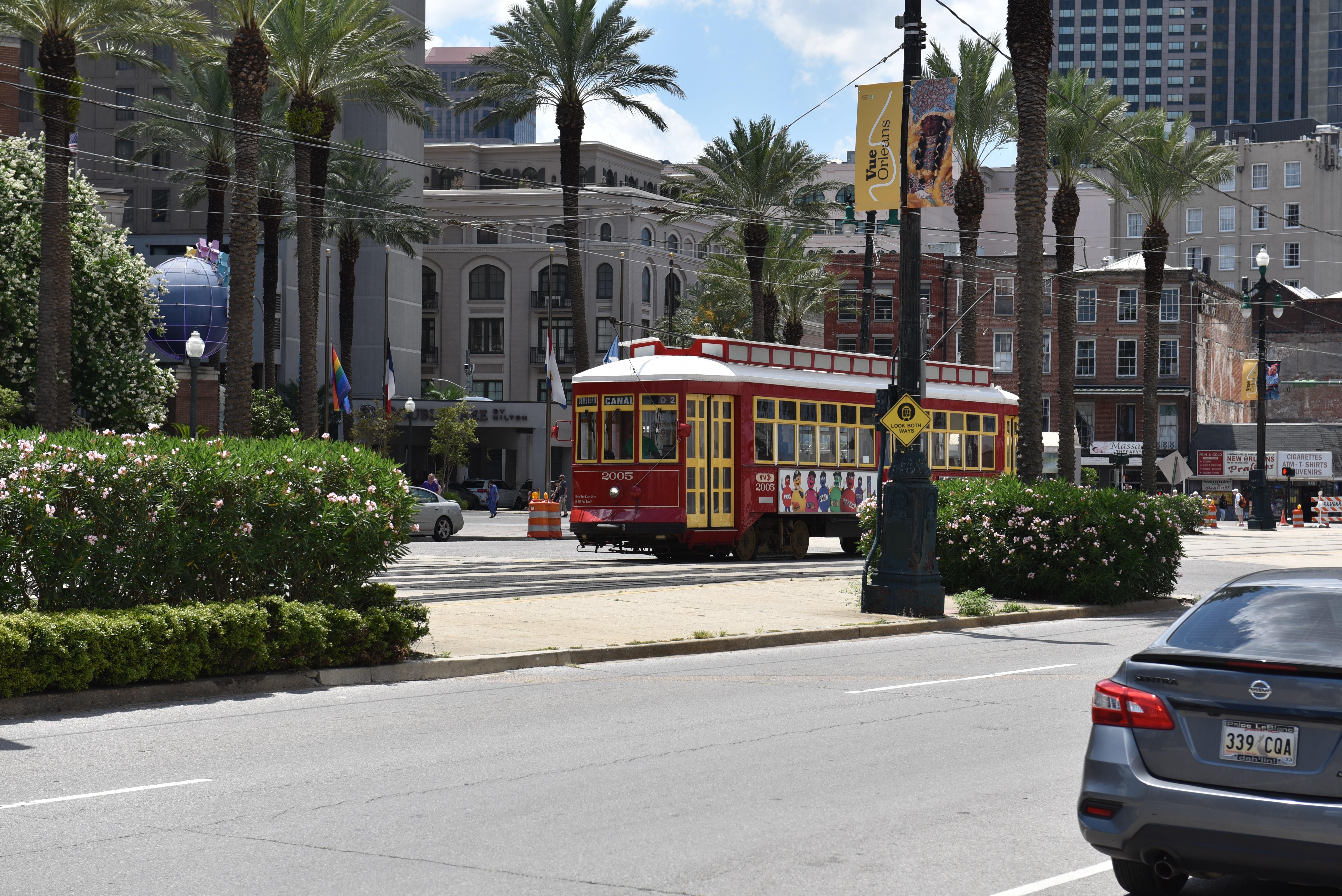 USA louisiana New Orleans tram from a distance unsplash