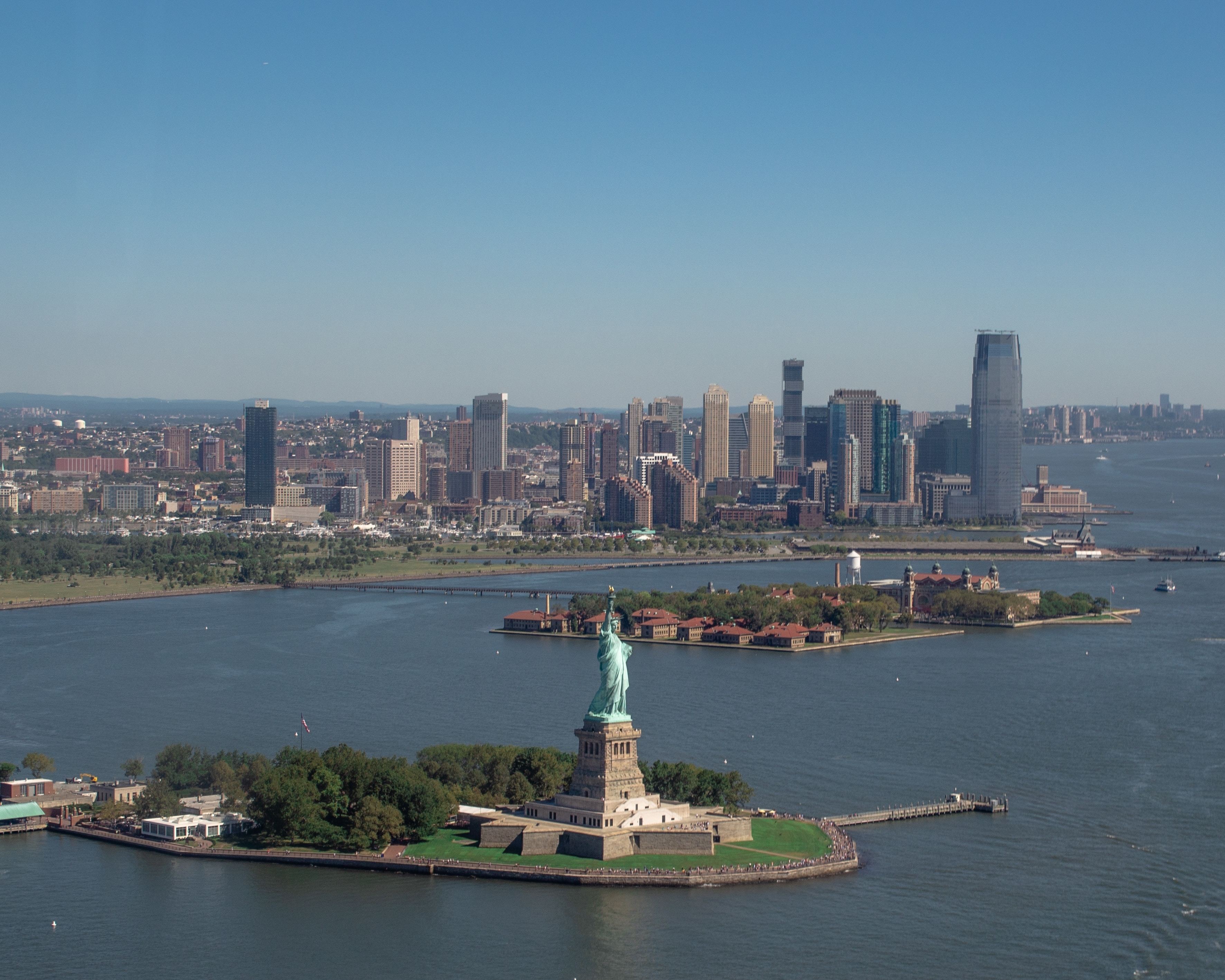USA New york statue of liberty skyline