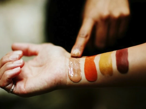 Inheemse praktijk met lichaamsbeschildering