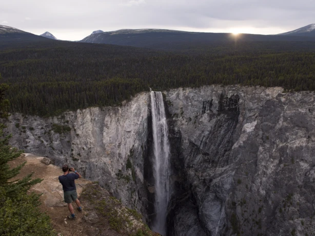 ca_great bear rainforest-tweedsmuir provincial park-hunlen falls