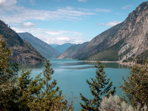 CA - BC - Kamloops - lake