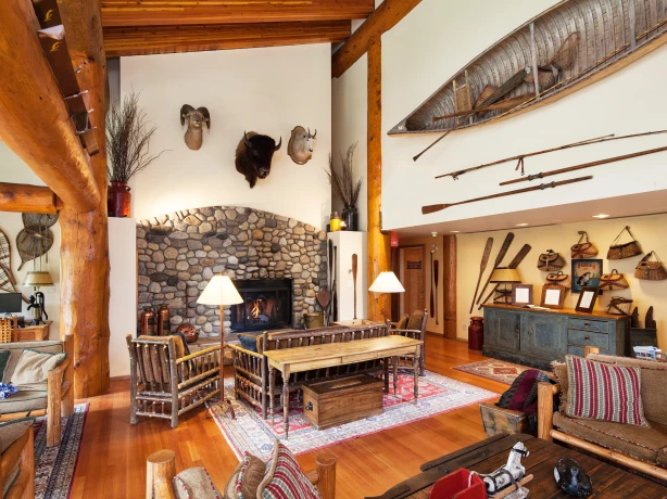 ca_moraine lake lodge library_stays_living area