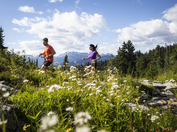ca_couples_active_whistler_hike_jog