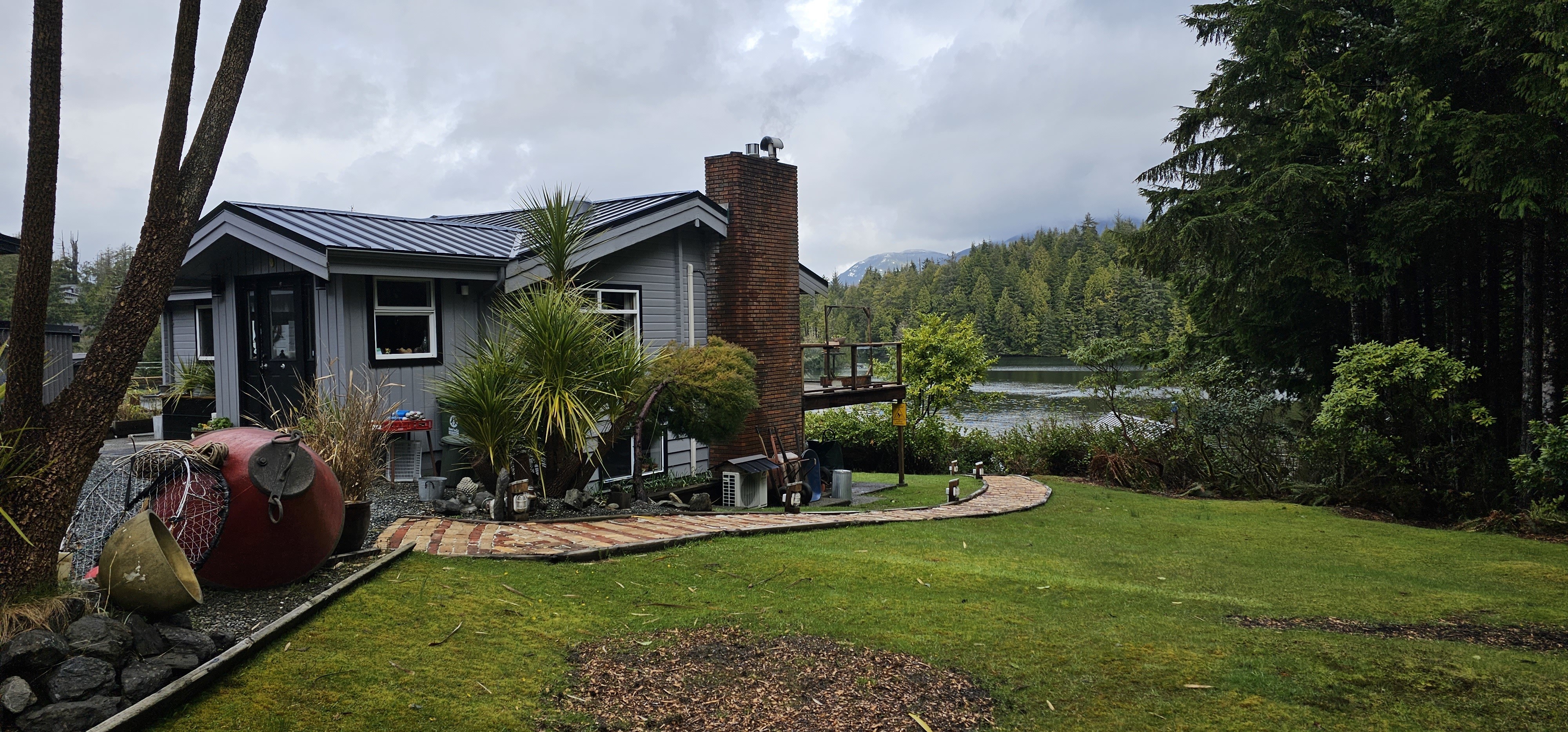 6009 CA BC Ucluelet outside