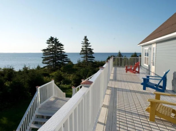 5918 Seawind Landing deck