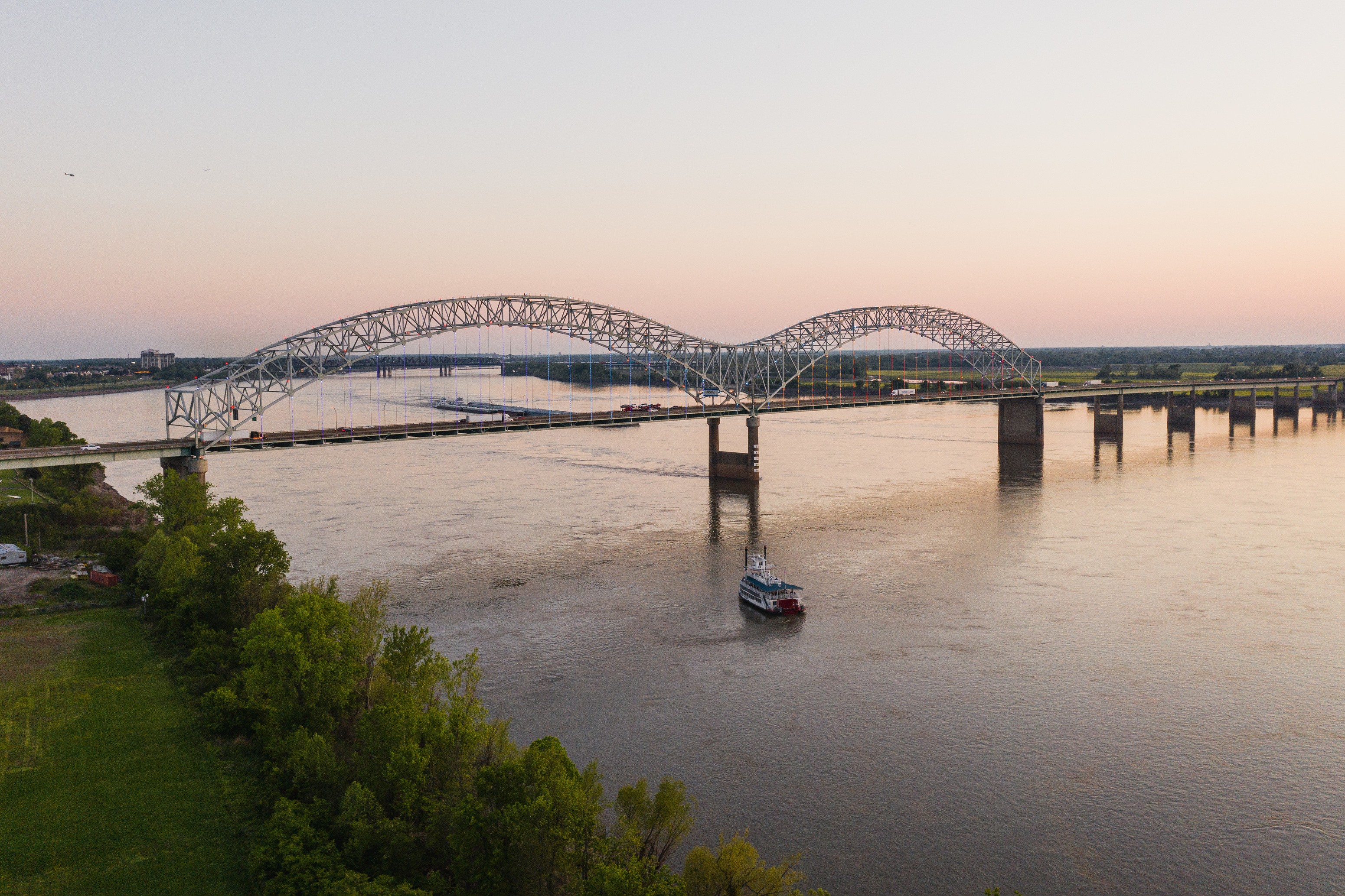 US-Tennessee-Memphis-MississippiRiver