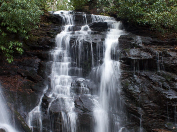 USA North Carolina soco falls leslie cross unsplash