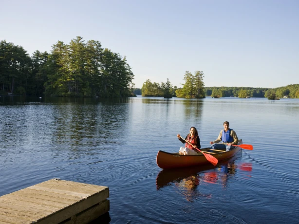 USA New England New Hampshire Pawtuckaway State Park canoe
