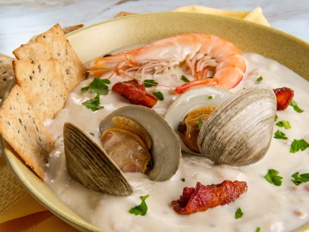 USA New England clam chowder