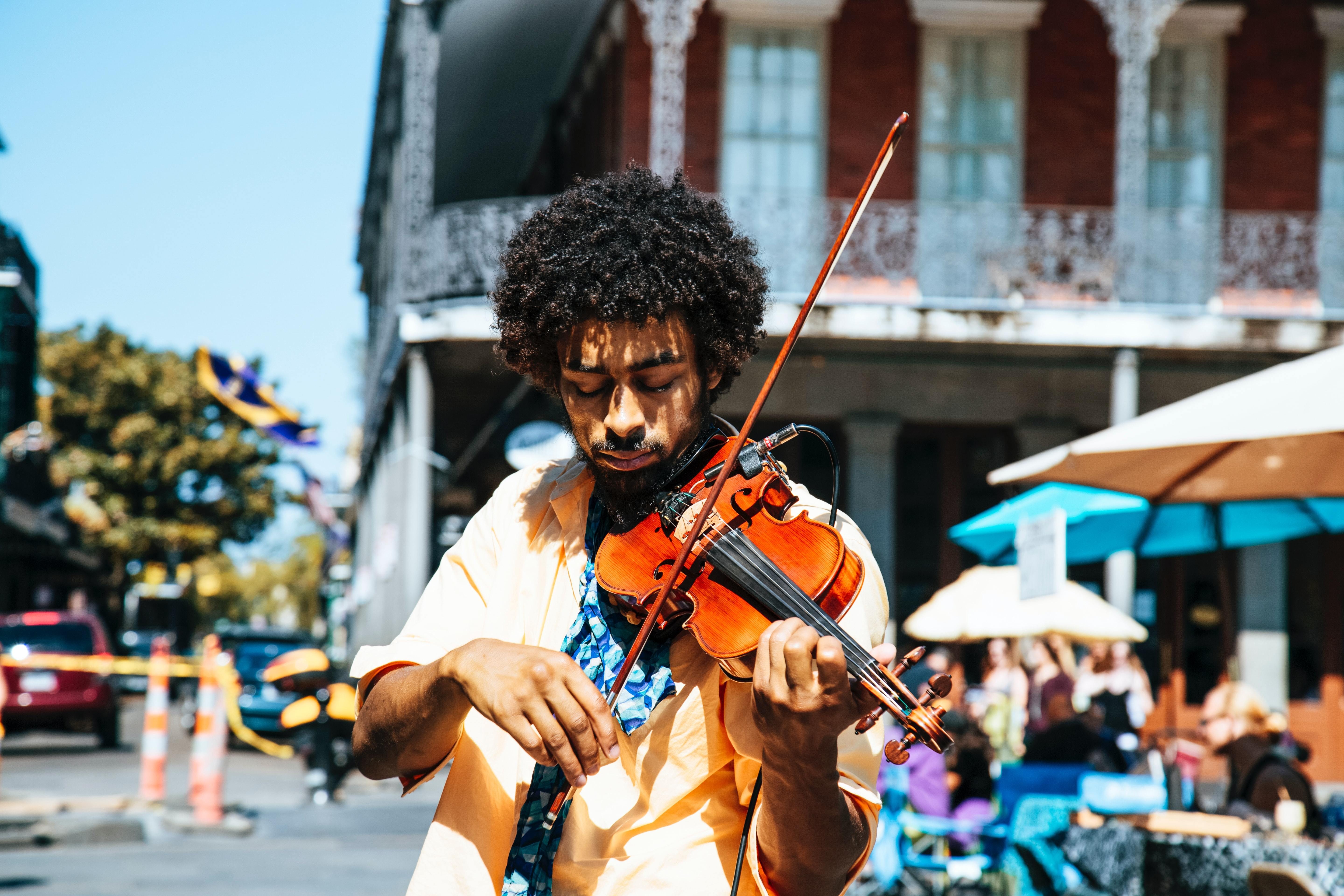 USA louisiana New Orleans violinist unsplash