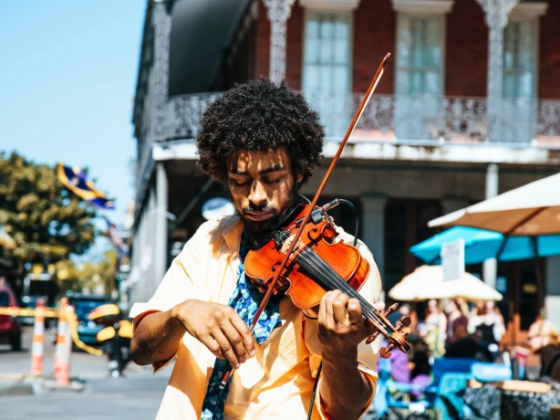 USA louisiana New Orleans violinist unsplash
