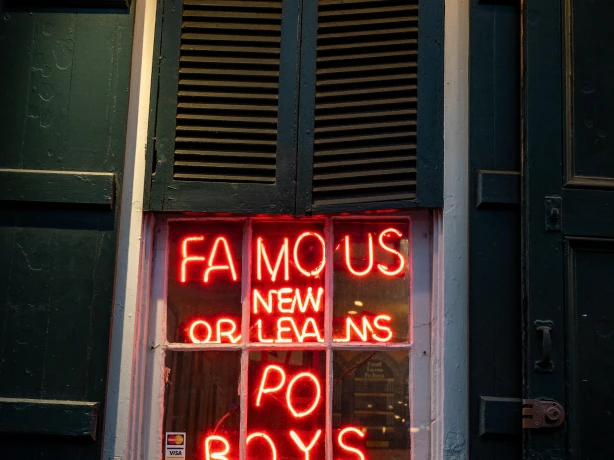USA louisiana New Orleans restaurant sign unsplash