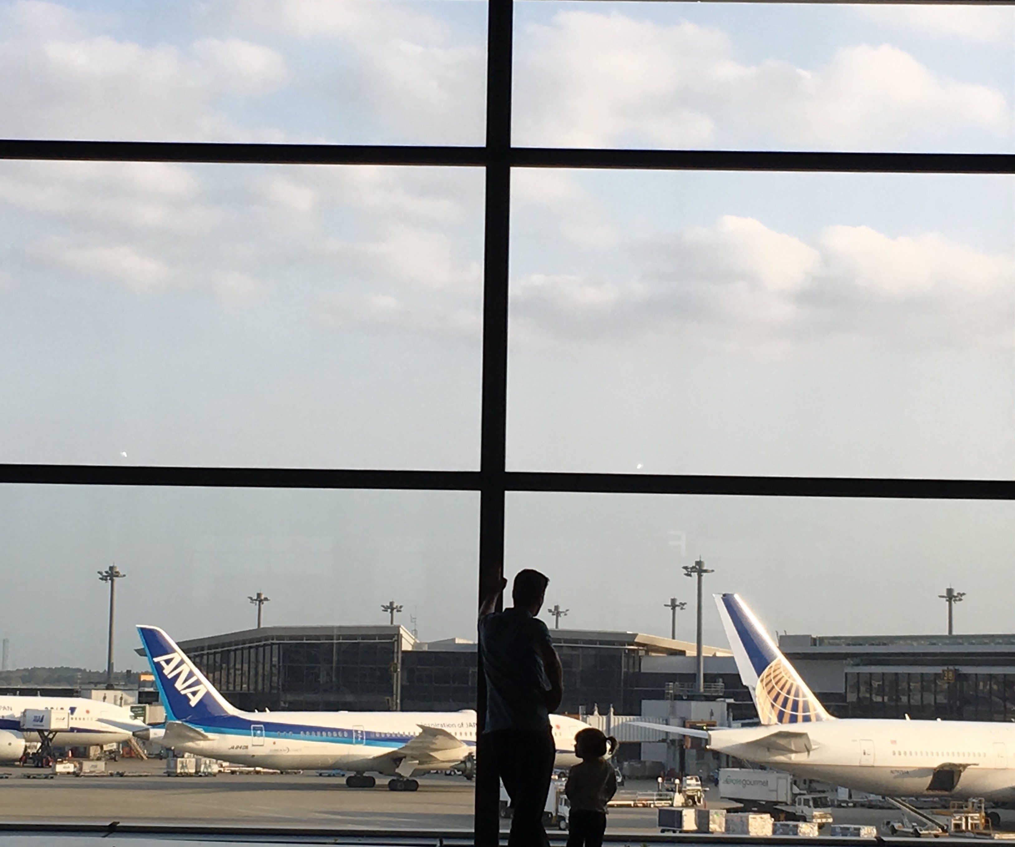USA Los Angeles LAX airport kids