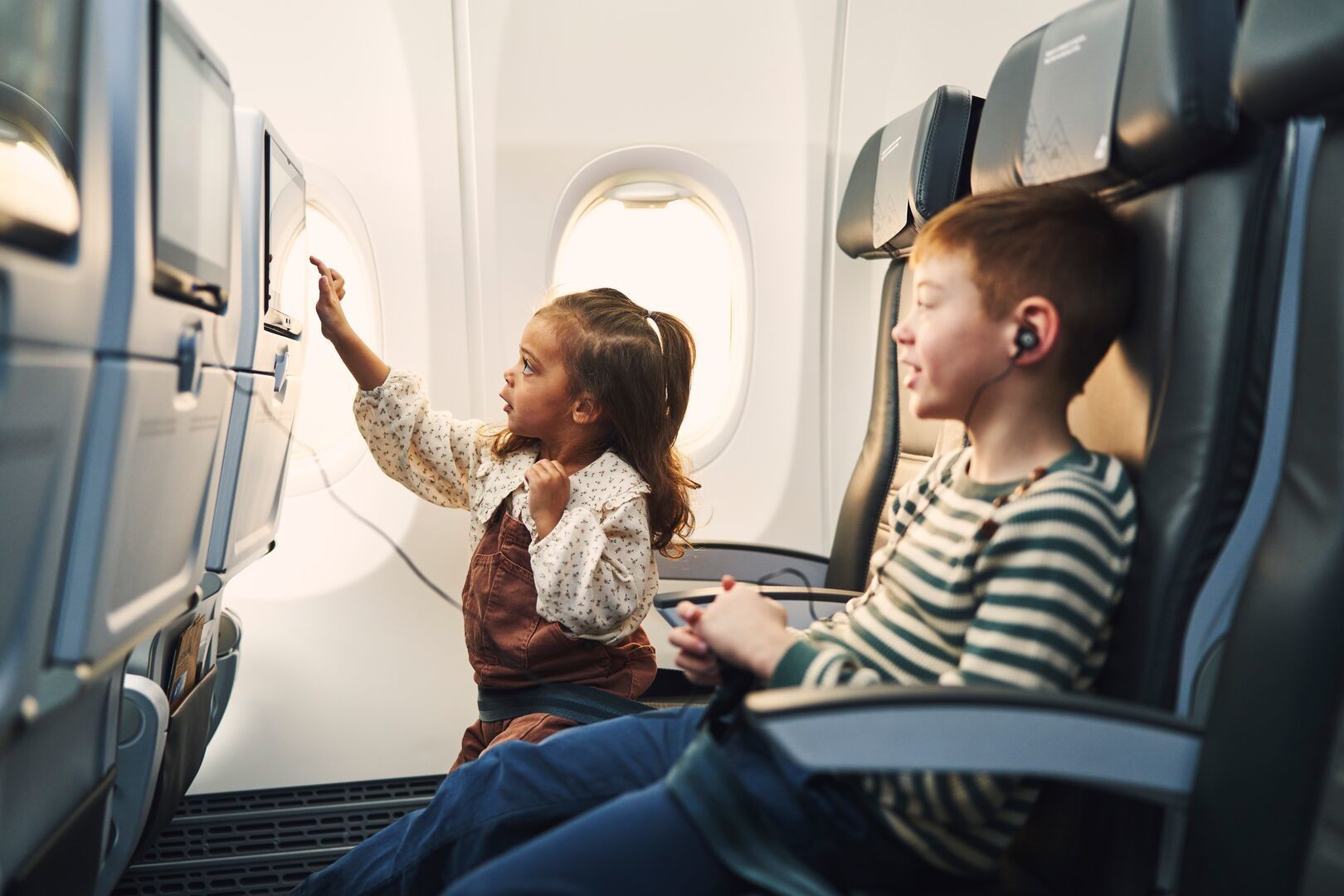 Icelandair flight Onboard service Passengers Children family