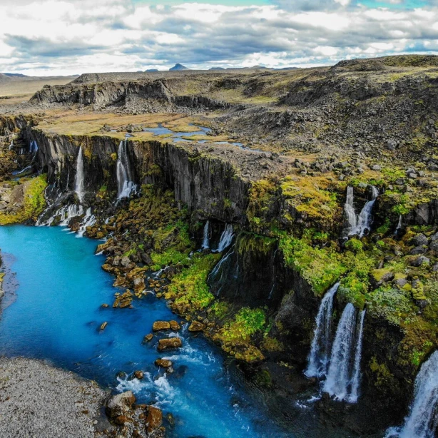 Tussenstop Icelandair Reykjavik Sigöldugljúfur waterval