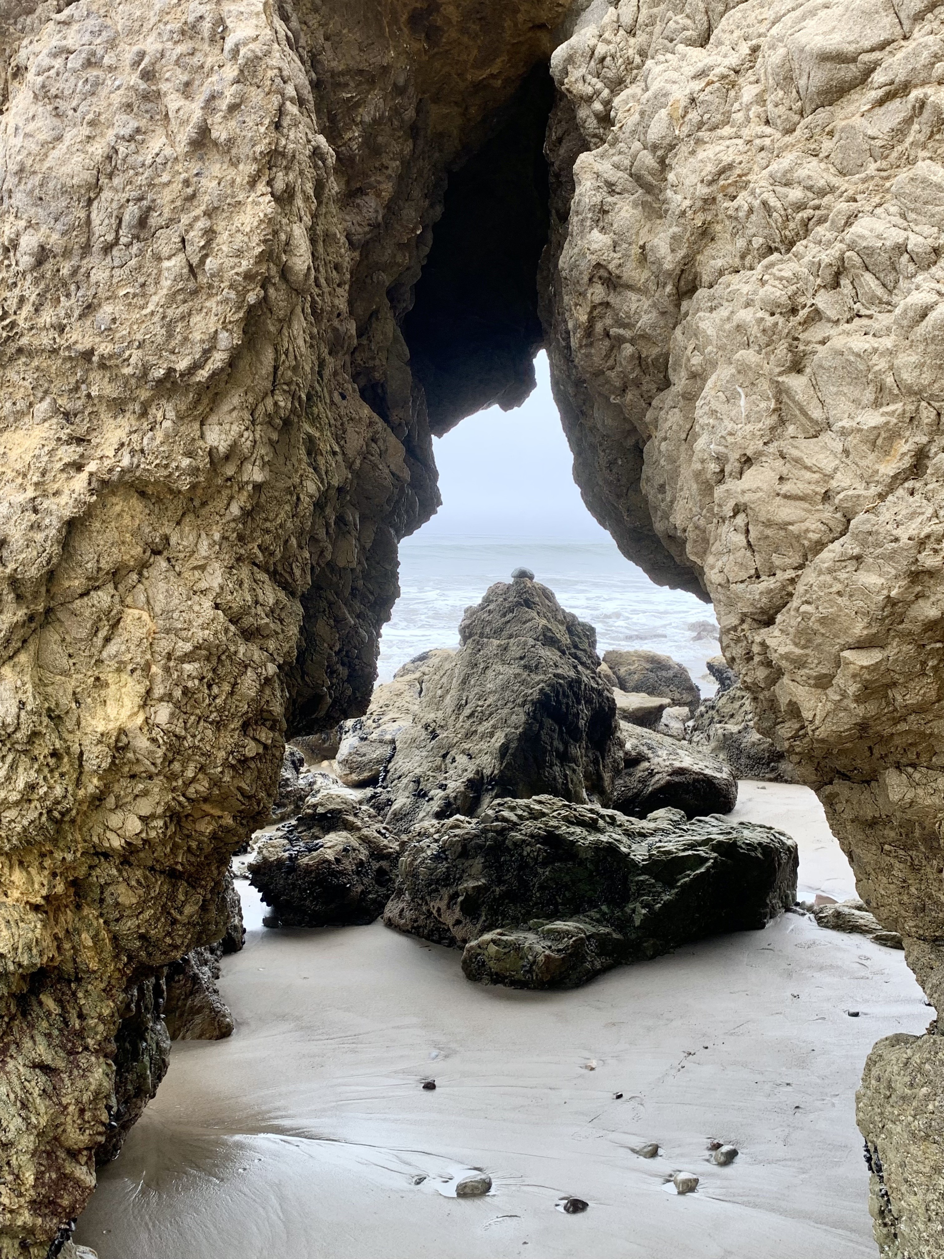 US CA Los Angeles Malibu beach rocks