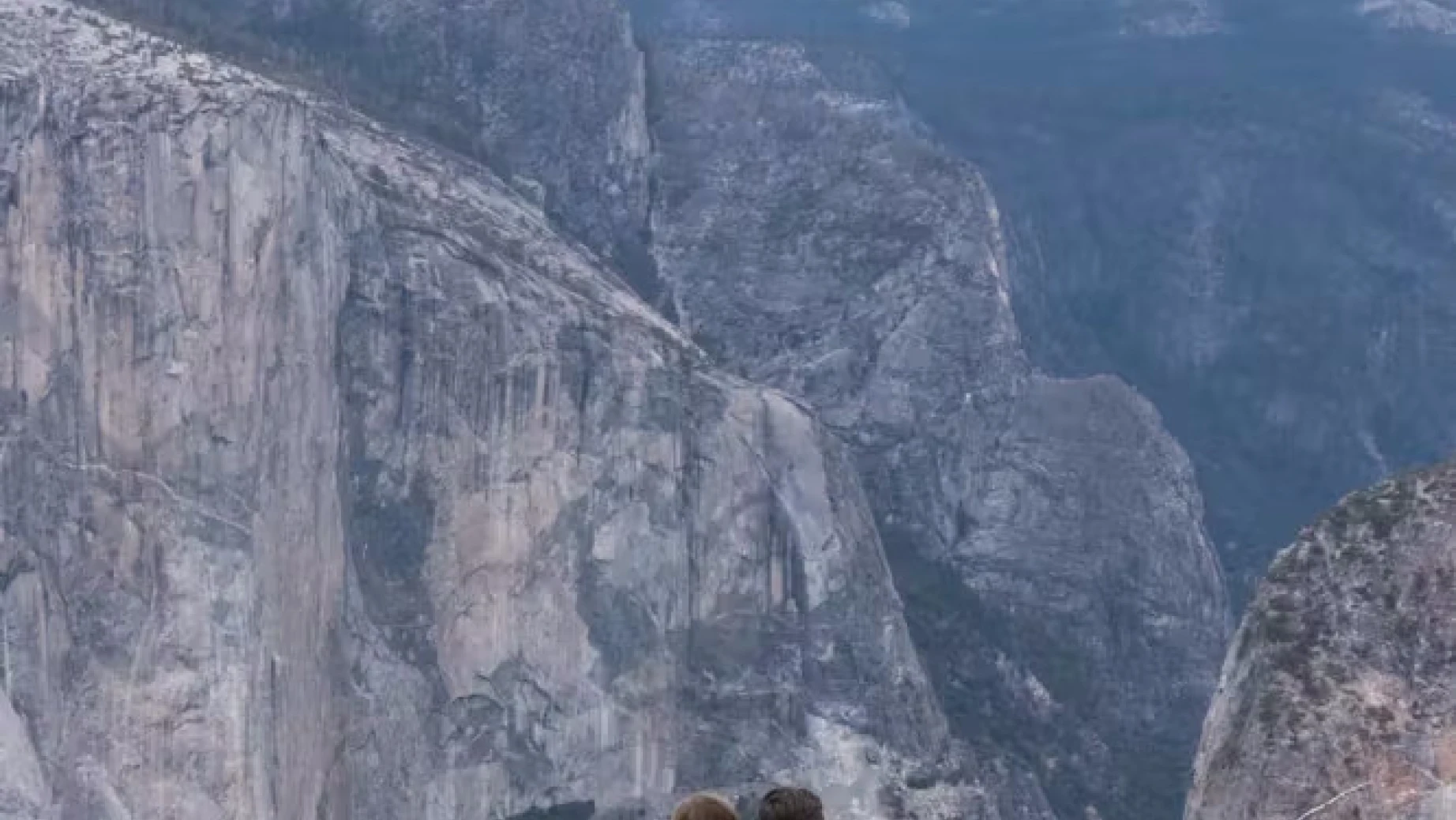 Usa couple ca yosemite mark mialik unsplash